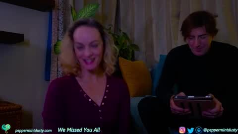 Snapshot of peppermintdusty chatting on February 19, 2025, 4:34 am Peppermint and Dusty online show from February 19, 2025, 4:34 am