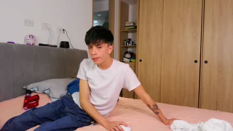 Snapshot of perceo09 chatting on January 16, 2025, 4:39 pm first anal video in bio we are lucy and perceo follow us online show from January 16, 2025, 4:39 pm