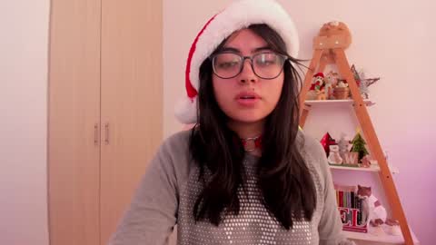 Snapshot of perfect__ana chatting on December 13, 2024, 12:39 pm Sarah Ana Banana online show from December 13, 2024, 12:39 pm