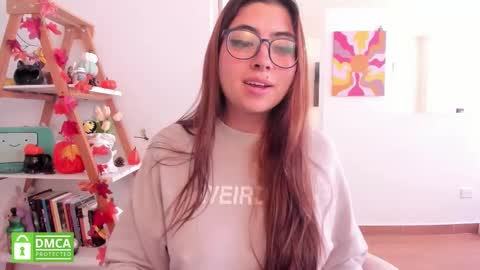 Sarah Ana Banana online show from November 6, 2025, 7:04 pm