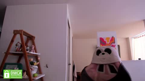 Sarah Ana Banana online show from February 17, 2026, 6:03 pm