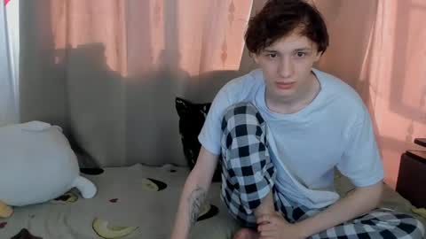 Lina and John online show from June 21, 2026, 12:19 pm