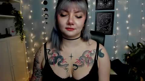 Snapshot of perfect_gabbie chatting on November 19, 2025, 10:43 pm Gabbie online show from November 19, 2025, 10:43 pm