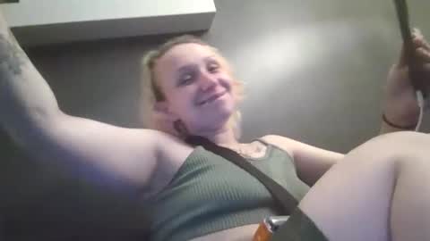 Snapshot of perfectly222peachy chatting on April 4, 2026, 10:02 am perfectly222peachy online show from April 4, 2026, 10:02 am