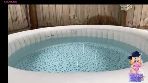 Wrenn Divine online show from September 30, 2025, 1:05 pm