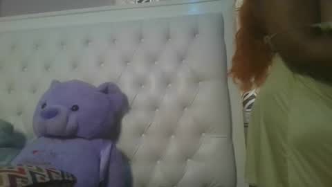 Snapshot of periwinkle20 chatting on April 13, 2026, 3:06 pm Taurus online show from April 13, 2026, 3:06 pm