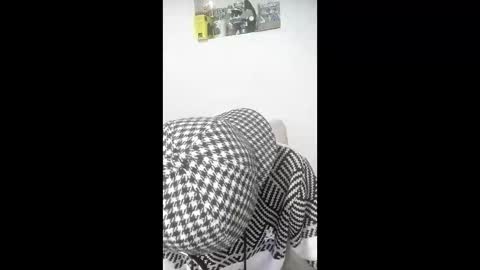 perla_699 online show from May 1, 2026, 3:00 am