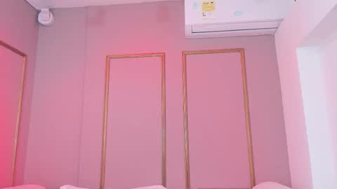 PerlaPreciosa online show from November 30, 2025, 4:27 am