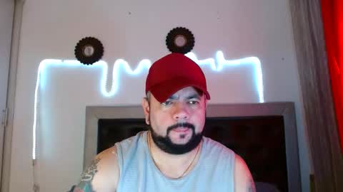 Snapshot of perverseveteranmanxxx chatting on October 1, 2025, 2:23 pm Carlos online show from October 1, 2025, 2:23 pm