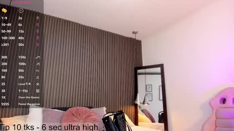 Lizza online show from November 24, 2025, 11:32 am