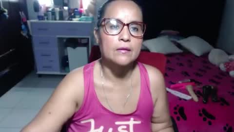 Snapshot of pervert_mommy_x chatting on July 14, 2026, 10:21 am SAMY online show from July 14, 2026, 10:21 am