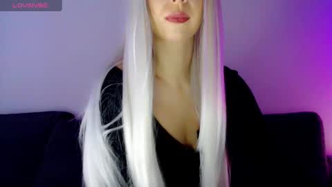 Isabella online show from January 22, 2025, 9:24 am