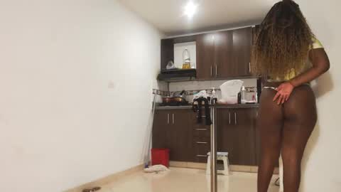 kamila online show from January 8, 2026, 12:24 am