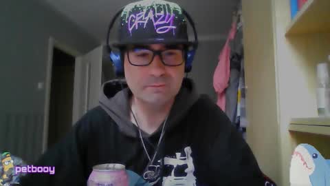 Snapshot of petbooy_rawr chatting on June 1, 2026, 1:24 pm Peter online show from June 1, 2026, 1:24 pm