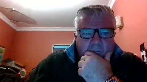 pete112991 online show from October 22, 2025, 12:05 pm