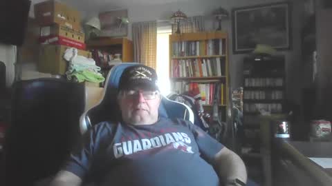 peterinohio57 online show from December 21, 2024, 5:18 pm