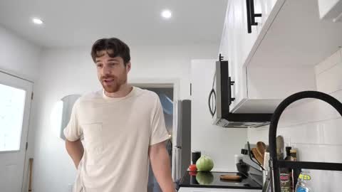 Peter Parker online show from November 2, 2025, 7:16 pm