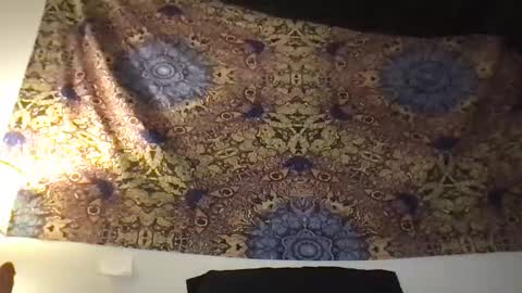 Snapshot of peterpeann chatting on October 27, 2025, 2:48 am Peter Matthews online show from October 27, 2025, 2:48 am