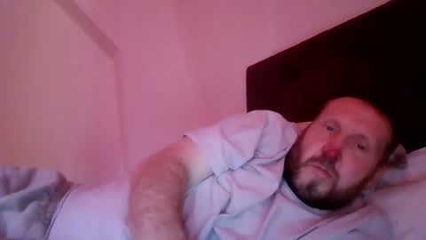 jelle online show from April 16, 2026, 10:38 am