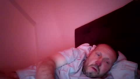 jelle online show from April 30, 2026, 8:20 am