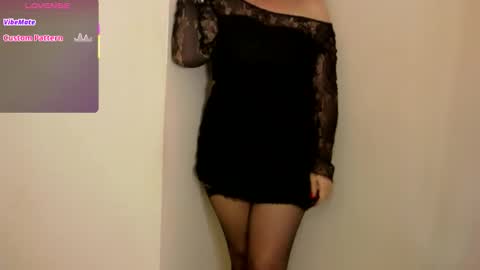 Peters Emily online show from November 27, 2025, 11:29 pm