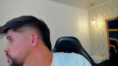 PETES EVANS new account online show from December 18, 2025, 11:22 pm