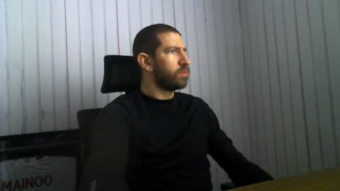 Snapshot of petitcoquin91 chatting on February 6, 2025, 1:54 pm Paco online show from February 6, 2025, 1:54 pm