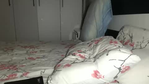 petite_danielle online show from June 5, 2026, 11:54 pm