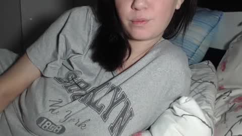 petite_danielle online show from June 25, 2026, 8:46 pm
