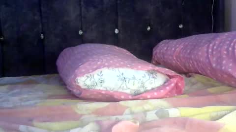 Petite loverr online show from November 8, 2025, 12:27 pm