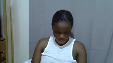 petite_melan online show from September 18, 2025, 11:45 am