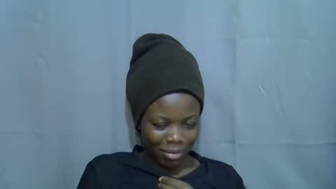 petite_melan online show from October 6, 2025, 2:42 am