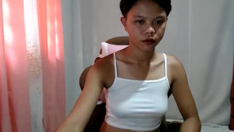 Snapshot of petite_remyy chatting on May 26, 2026, 6:31 am petite_remyy online show from May 26, 2026, 6:31 am