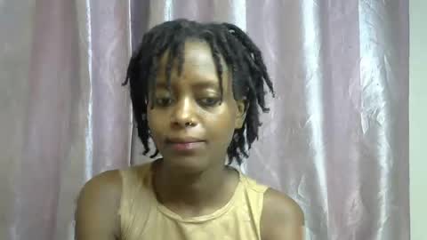 petite_star2 online show from January 18, 2026, 9:18 pm