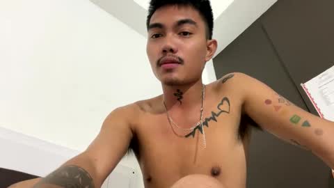 Snapshot of petiteasianx chatting on December 16, 2024, 9:24 am Vrin online show from December 16, 2024, 9:24 am