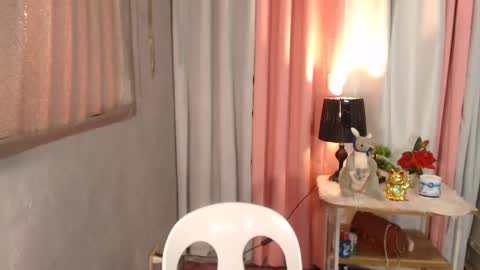 Snapshot of petiteasianx chatting on February 10, 2025, 9:36 am Vrin online show from February 10, 2025, 9:36 am