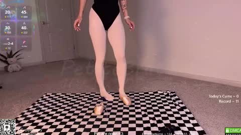 PiperAvery online show from October 31, 2025, 8:54 pm