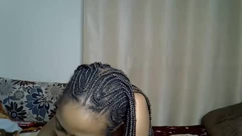 Caramel online show from November 2, 2025, 3:09 am