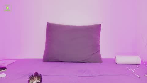 Charlize XL online show from February 26, 2025, 2:36 pm