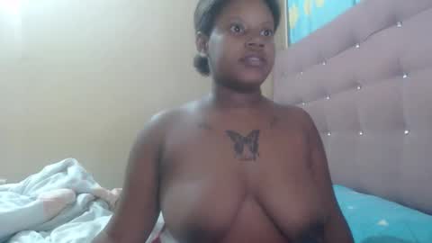 petitechocolatemommy online show from November 25, 2025, 2:55 am