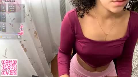 Snapshot of petitecurlybrunette chatting on June 22, 2026, 4:04 pm Mlian online show from June 22, 2026, 4:04 pm