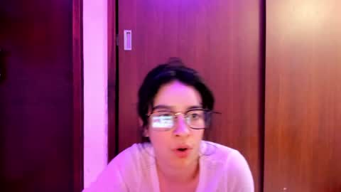 Lunna online show from February 3, 2025, 4:14 am