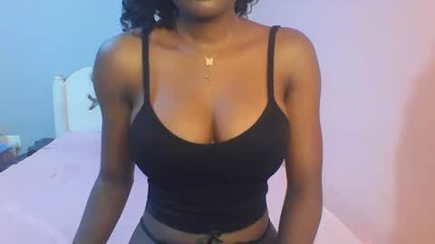 Snapshot of petiteediva chatting on June 19, 2026, 2:49 am diva online show from June 19, 2026, 2:49 am
