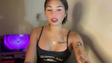 Snapshot of petitegirlx69 chatting on September 20, 2025, 9:16 pm miss lisa online show from September 20, 2025, 9:16 pm