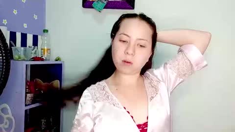 danna online show from May 4, 2026, 5:03 am