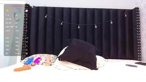 Snapshot of petitelittleebony chatting on February 1, 2025, 2:26 am little sharon online show from February 1, 2025, 2:26 am