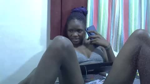 petiteslim2 online show from May 7, 2026, 5:18 pm