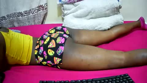 petitetasha online show from October 16, 2025, 11:33 am