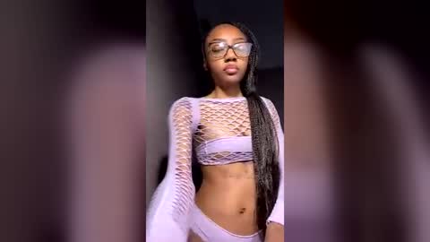 petitetingz online show from June 28, 2026, 6:52 am