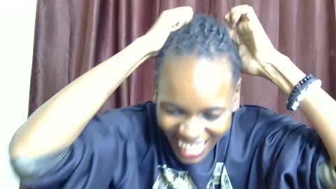 petitevixenn online show from July 26, 2026, 12:23 pm